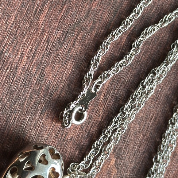 NWOT STERLING Stamped Chain + Heart Shape (Heavy) Pendant - Picture 5 of 7
